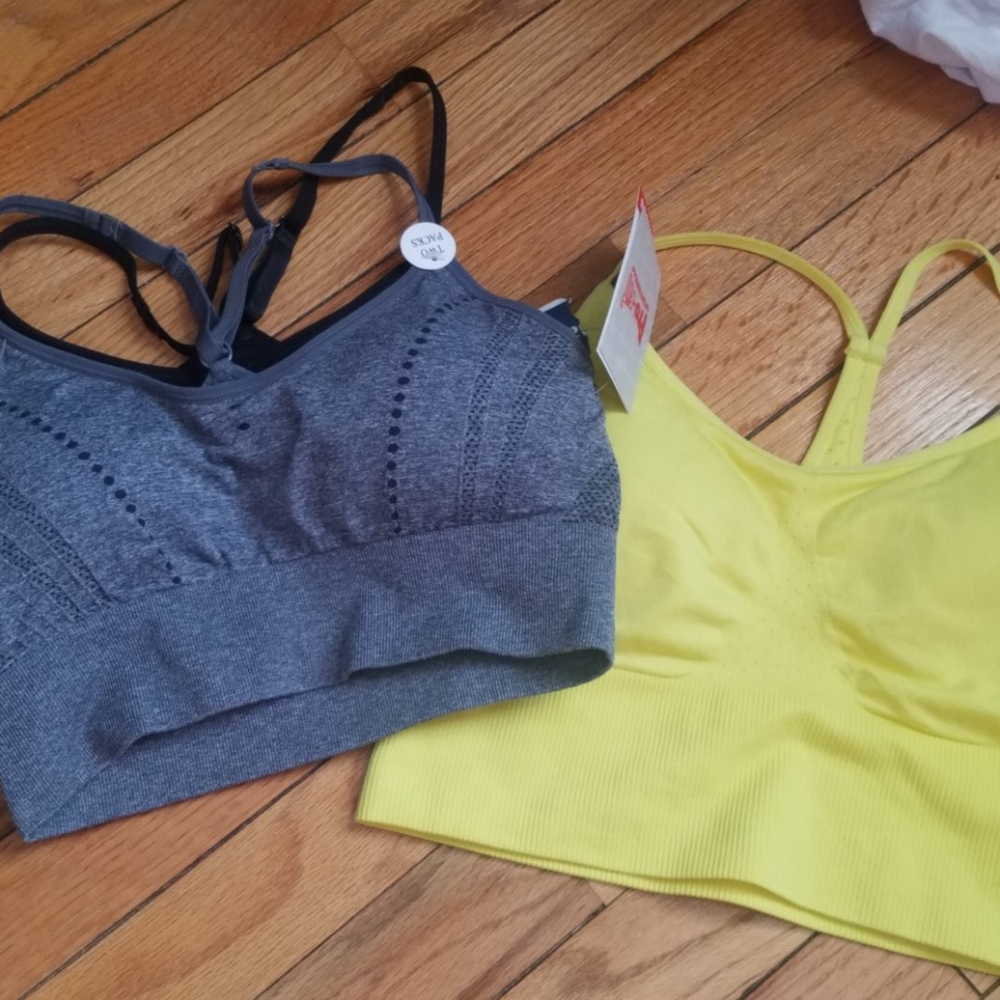 Lot of 3 sports bras, size Small